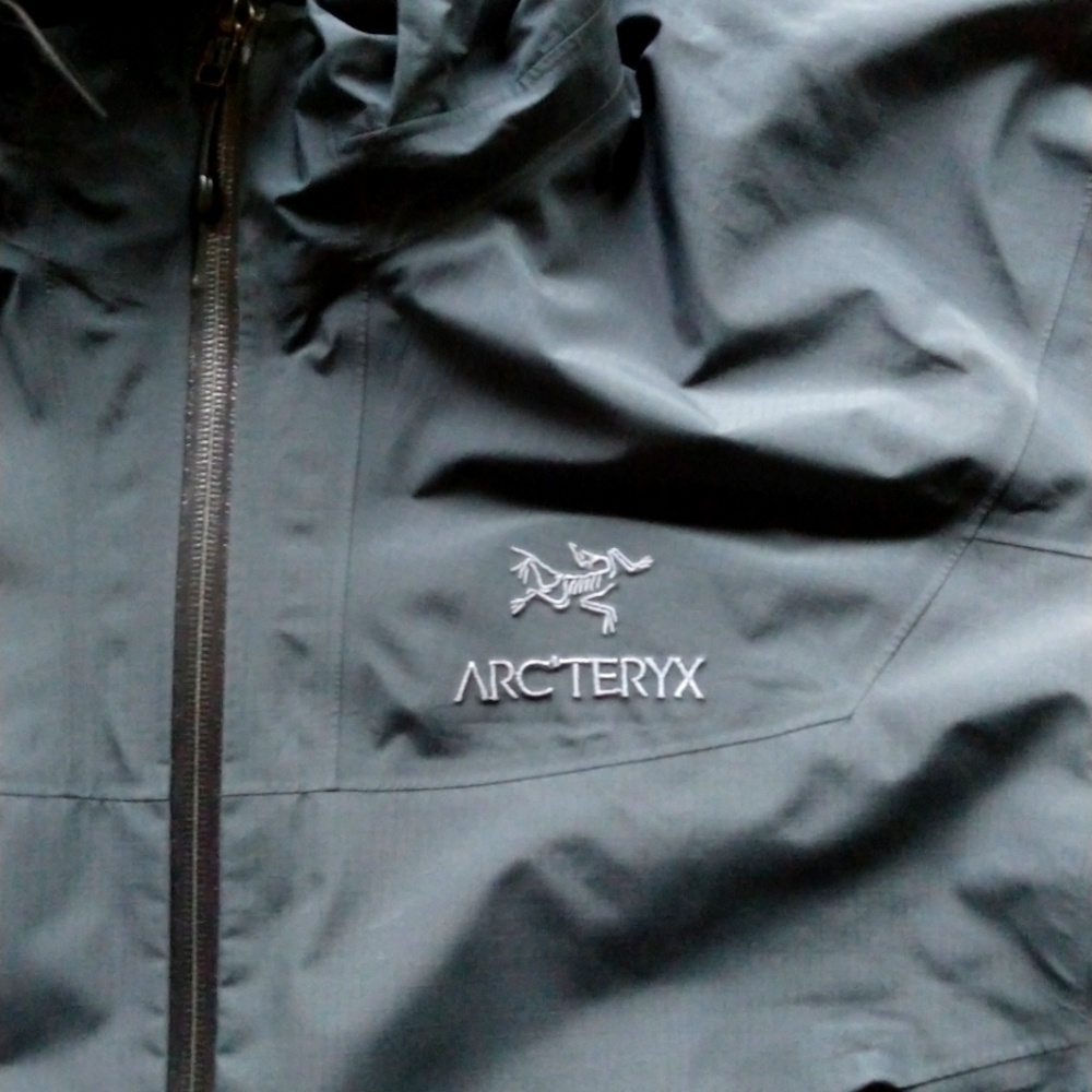 Arc'teryx Paclite Gore-Tex Men's Large Charcoal Grey